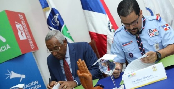 Scouts Dominicanos y Consejo Nacional de la Discapacidad firman convenio