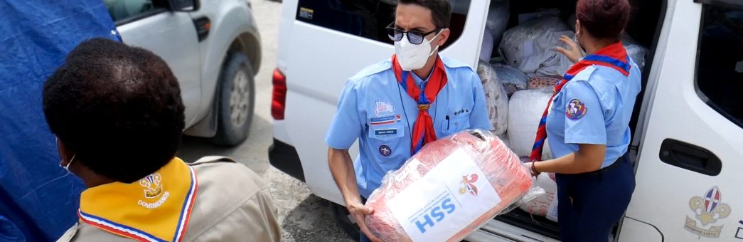 Scouts Dominicanos entregan ayuda a afectados por el terremoto en Haití