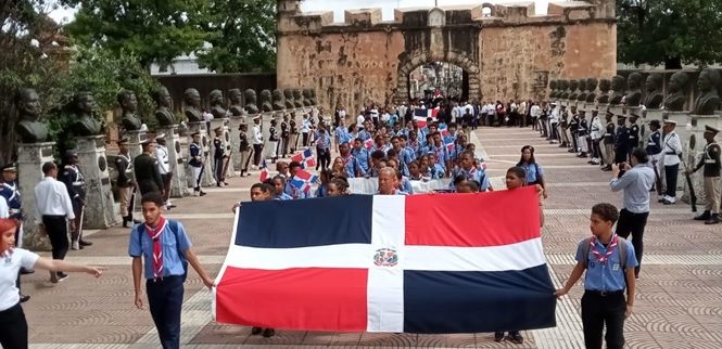 Scouts Dominicanos participan de los actos conmemorativos al nacimiento de Juan Pablo Duarte y Díez.